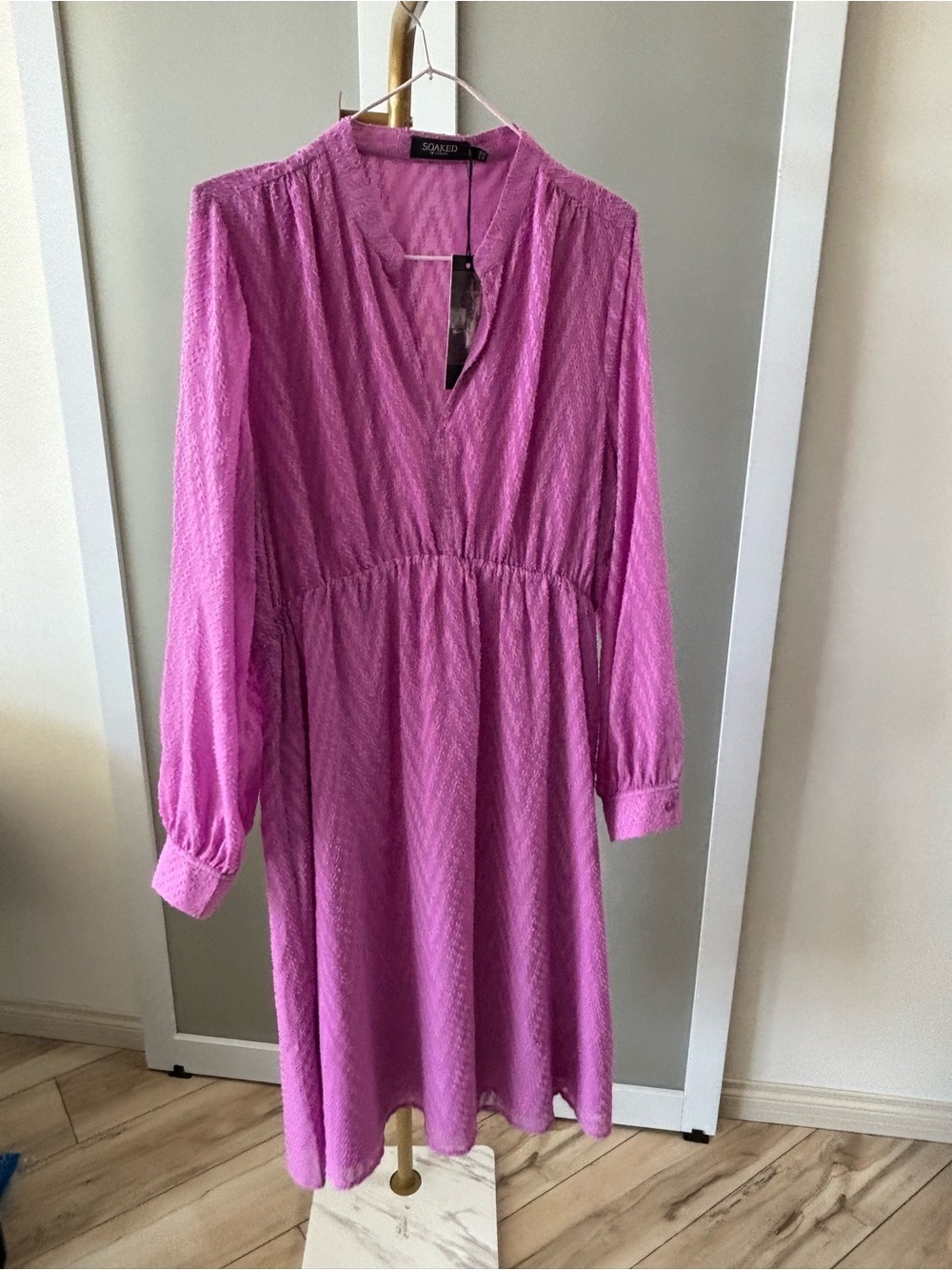 SOAKED IN LUXURY Pink V-Neck Long Sleeve Midi Dress